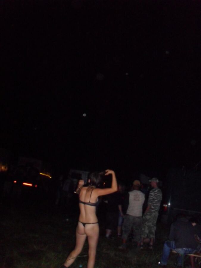 Free porn pics of Drunk girl at festival 4 of 8 pics