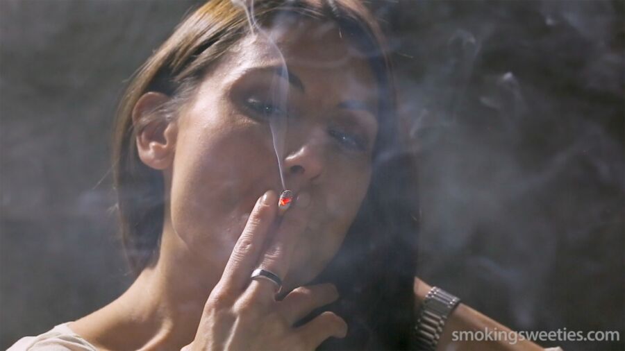 Free porn pics of Stunning Smoker Raquel 16 of 29 pics