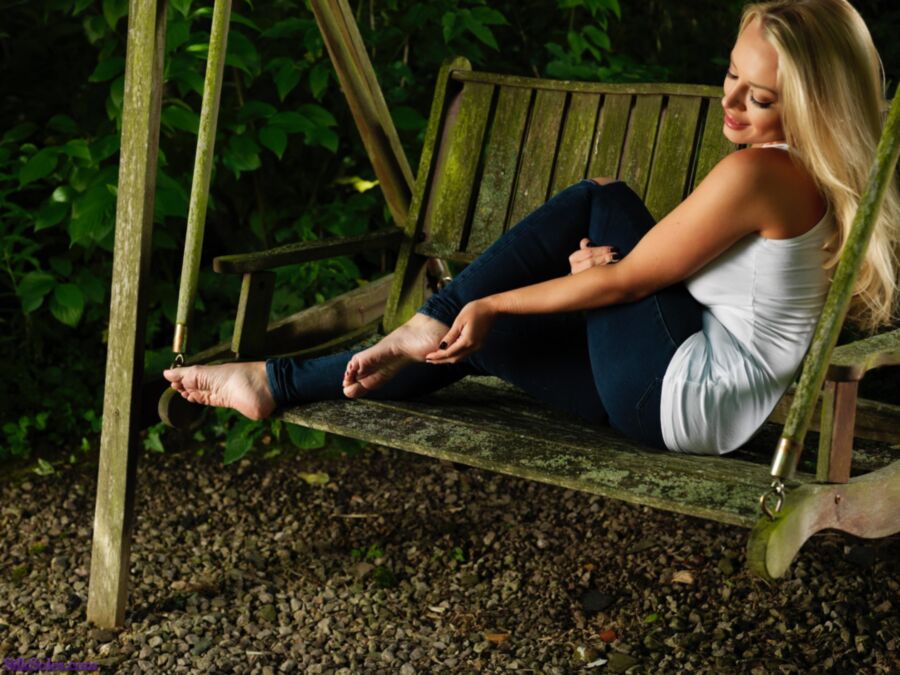 Free porn pics of Blonde Beauty Barefoot Outdoors in Jeans 16 of 50 pics