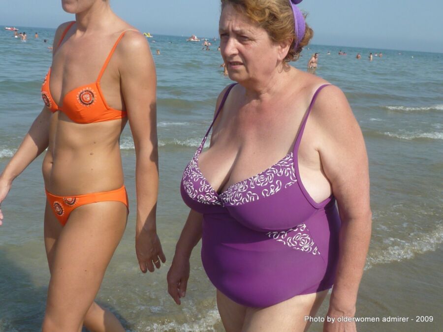 Lesbian milfs with big jiggly tits Is johnnie wilkinson gay uk