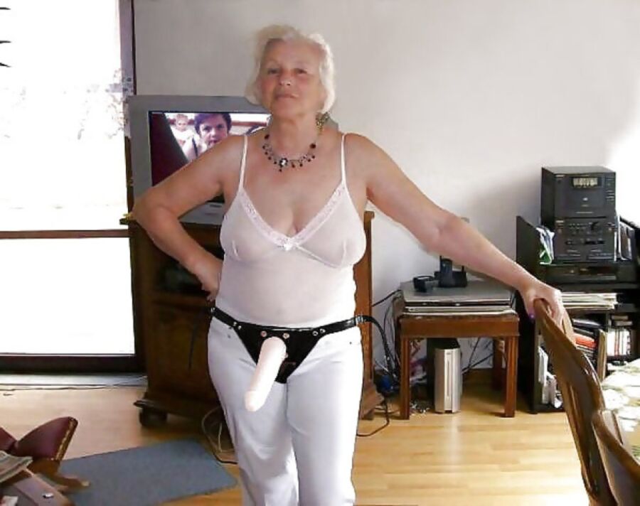 Free porn pics of Granny Has A Surprise For You 6 of 12 pics