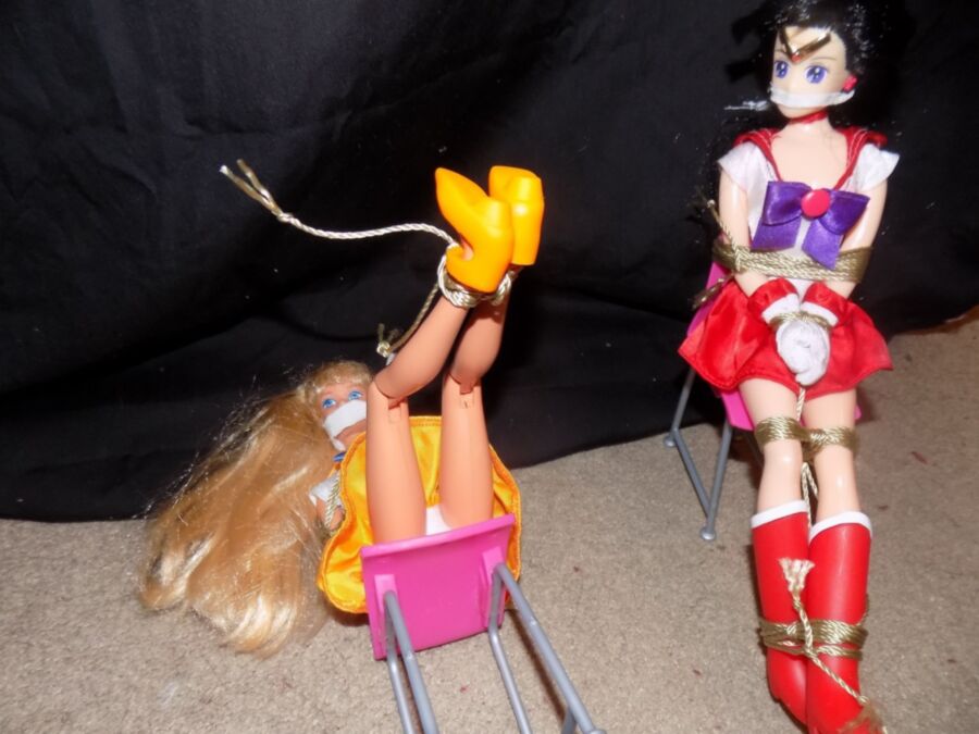 Free porn pics of Sailor Venus and Sailor Mars Captured 11 of 13 pics