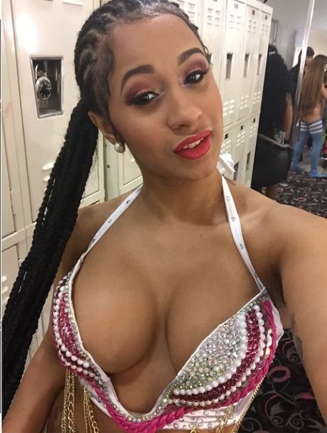 Free porn pics of Belcalis Almanzar aka Cardi B leaked nude sexy with her friends 4 of 75 pics