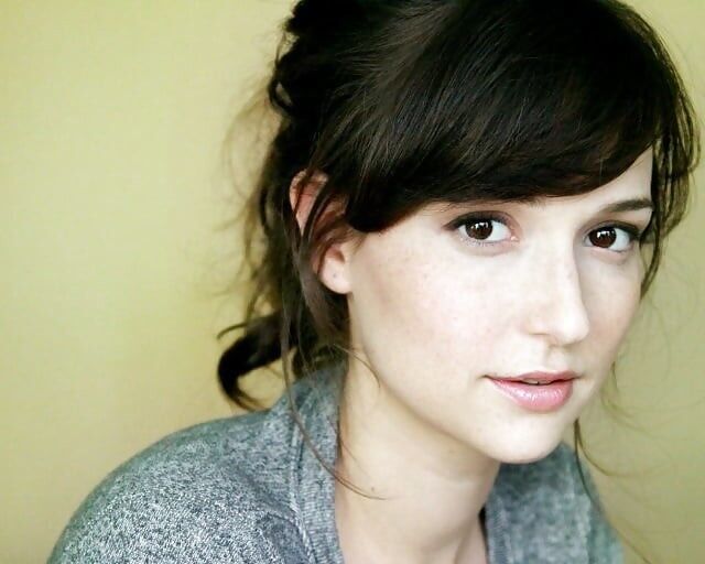 Free porn pics of Milana Vayntrub 8 of 28 pics