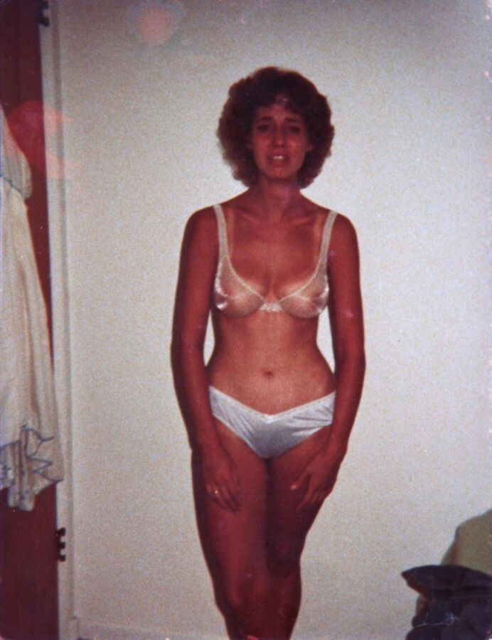 Free porn pics of CATHY, ANOTHER WEB QUEEN FROM WAY BACK 1 of 72 pics