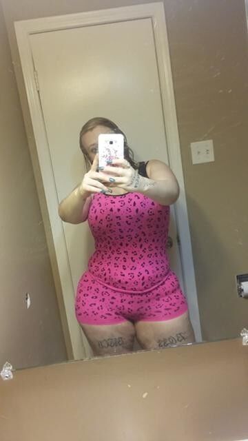 Free porn pics of Great Lumpy Curvy BBW Escort with Belly Thighs...everything 11 of 50 pics