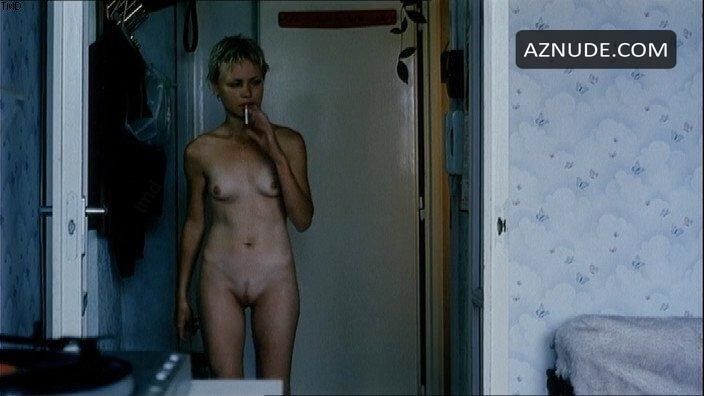 Free porn pics of Short-haired Hungarian actress 13 of 14 pics