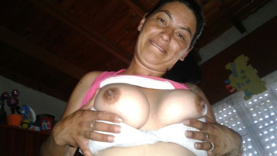 Free porn pics of busty mature latina 19 of 31 pics