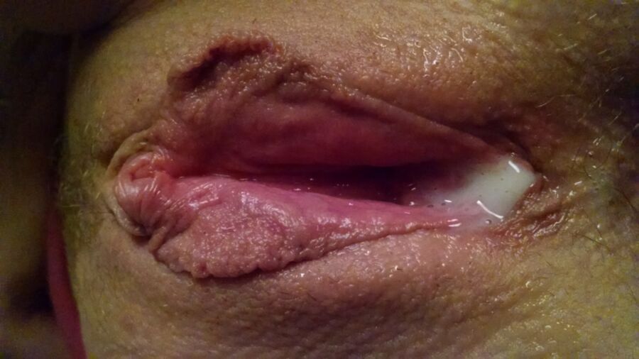 Free porn pics of Real Wives Show Just Fucked Pussies Creampie 6 of 40 pics