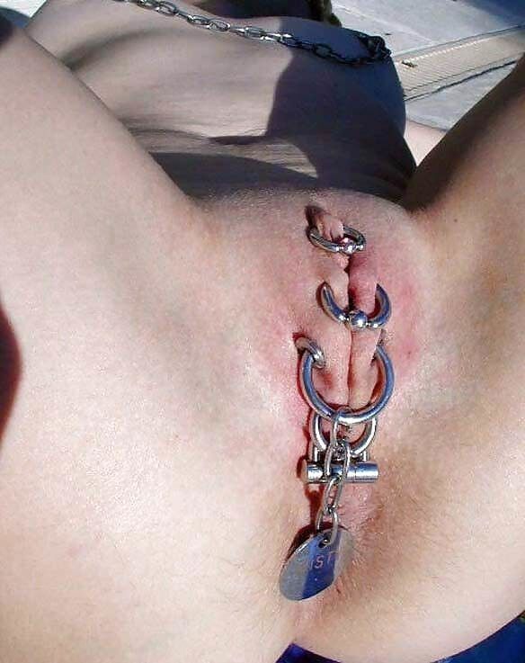 Free porn pics of pussy piercing 7 of 12 pics