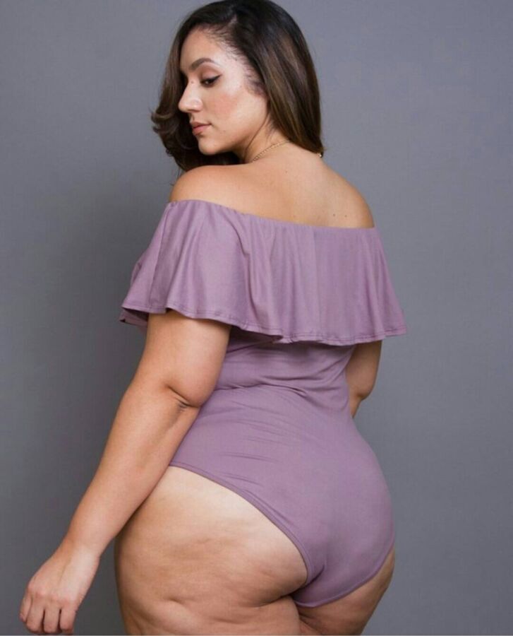 Free porn pics of BBW Erica Lauren - Does my Ass look Huge in this? 1 of 17 pics