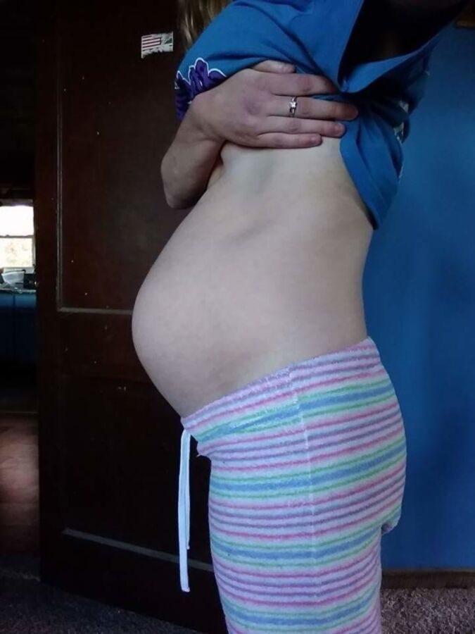 Free porn pics of Pregnant cutie  4 of 27 pics