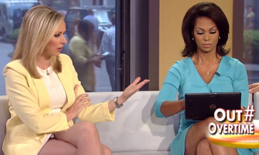 Free porn pics of Sandra Smith of Fox News fake upskirts and nipple pokies 21 of 23 pics