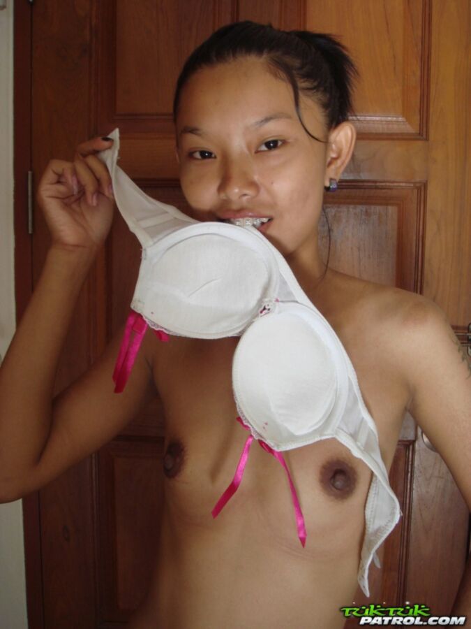 Free porn pics of South East Asian Girls with Braces - nude 13 of 30 pics