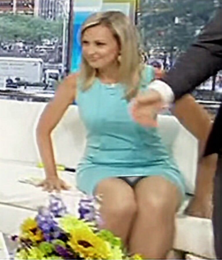 Free porn pics of Sandra Smith of Fox News fake upskirts and nipple pokies 22 of 23 pics