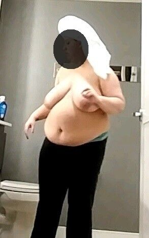 Free porn pics of bbw wife topless 10 of 17 pics