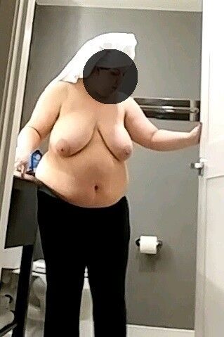 Free porn pics of bbw wife topless 2 of 17 pics