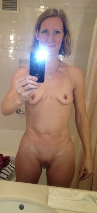 Free porn pics of Nudes 1 of 6 pics