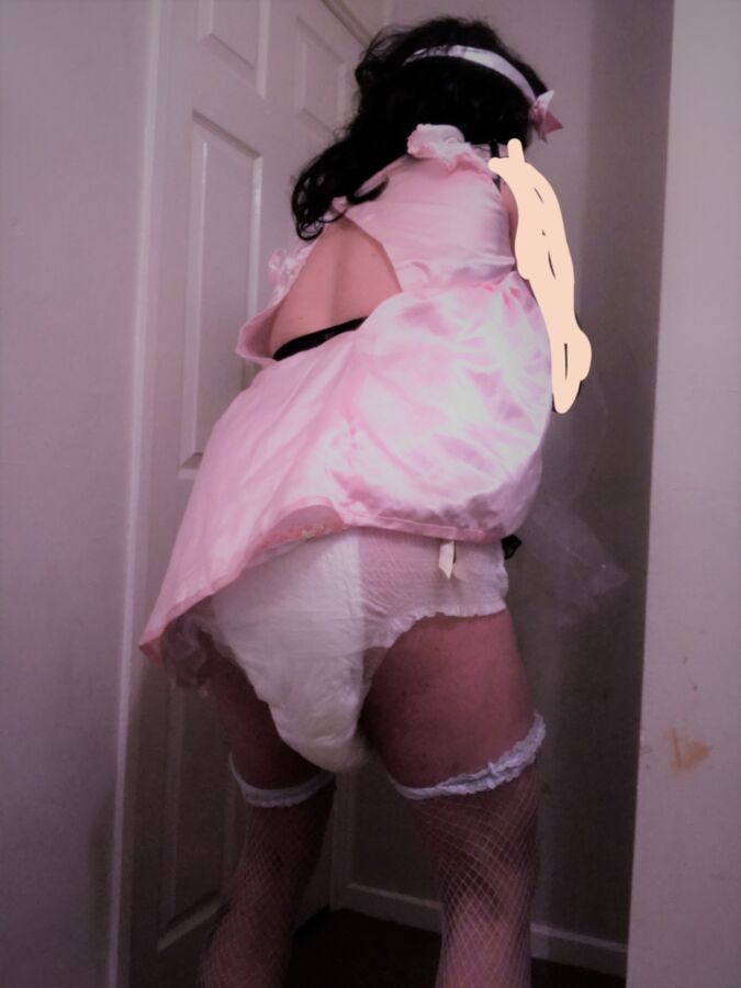 Free porn pics of sissy diaper 7 of 11 pics