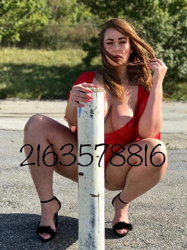 Free porn pics of Madison Banks BBW Escort 7 of 69 pics