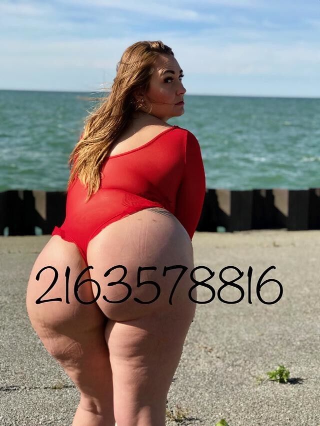 Free porn pics of Madison Banks BBW Escort 5 of 69 pics