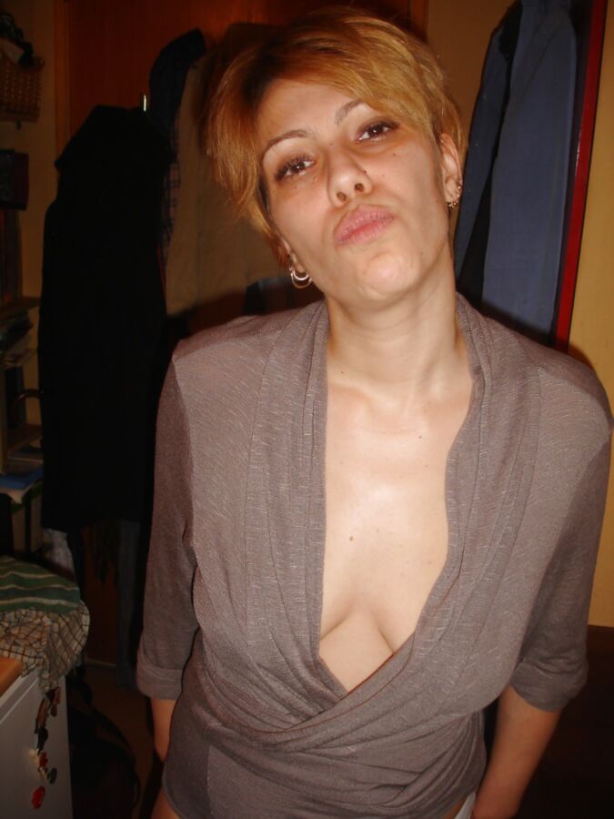 Free porn pics of Sonja, Serbian wife and mother from Belgrade 15 of 38 pics