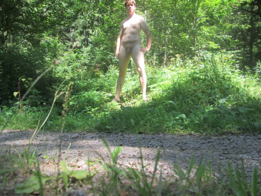 Free porn pics of Nudist Max nackt auf dem Rastplatz  2 of 9 pics