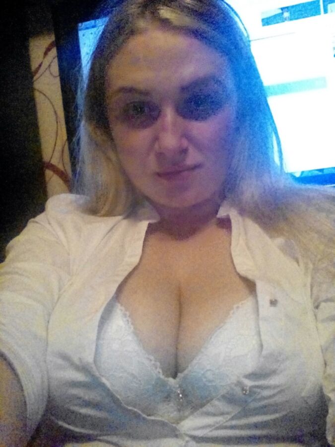 Free porn pics of russian girl friend/ 6 of 15 pics