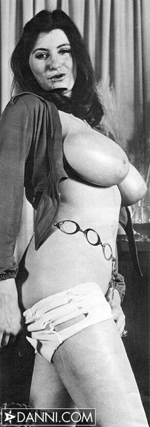 Free porn pics of Boobs, Busts and Bazooms - UK vintage big tits magazine 18 of 71 pics