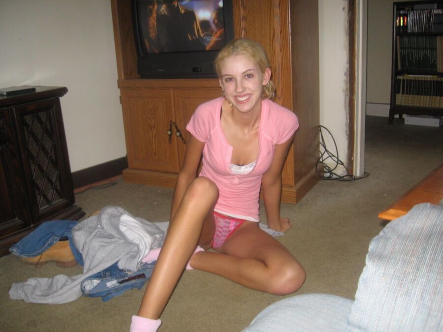 Free porn pics of Pretty blonde 18 of 43 pics