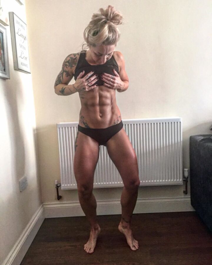 Free porn pics of Fitness Sluts with sexy ABS 4 of 33 pics