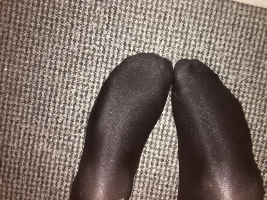 Free porn pics of New Gloss pantyhose, super thick and ready for cum 12 of 14 pics