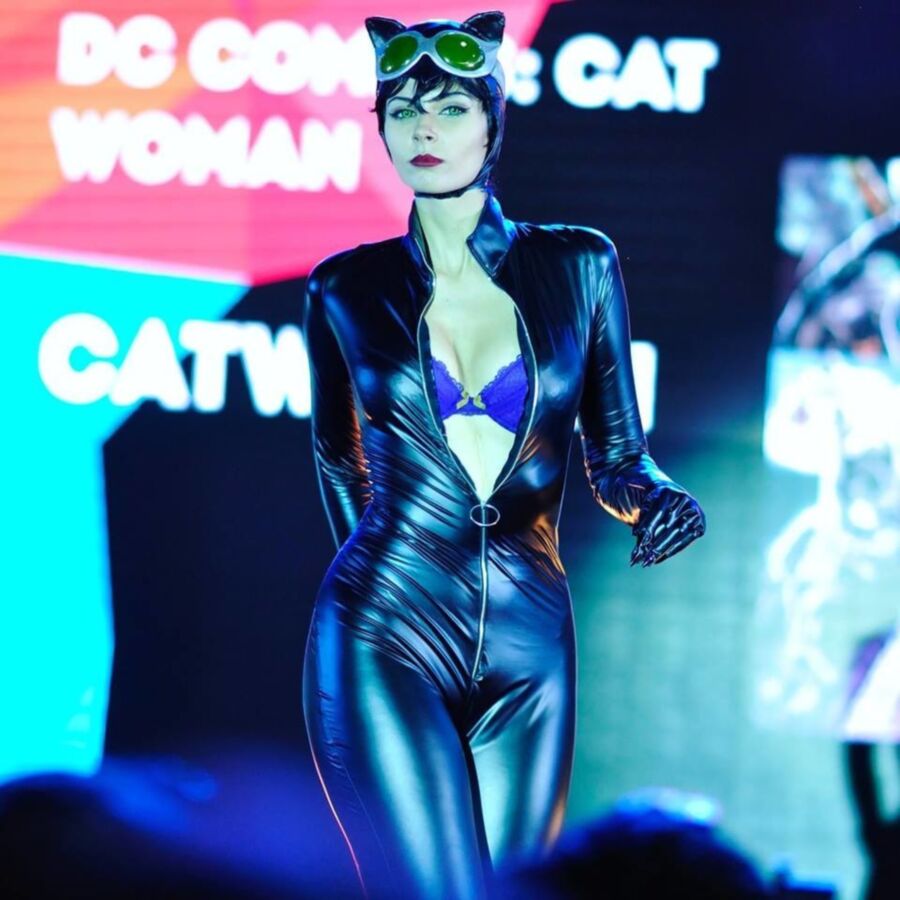 Free porn pics of Annett Blue Wolf - Sexy Catwoman 16 of 26 pics