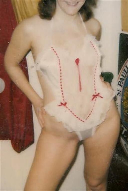 Free porn pics of KAREN....HAIRY.....VINTAGE.....CLASSIC RETRO 4 of 80 pics