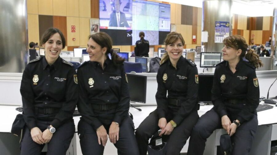 Free porn pics of Female Guardia Civil 18 of 18 pics