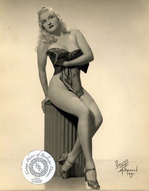 Free porn pics of Stars of Burlesque Vintage Pics 17 of 83 pics