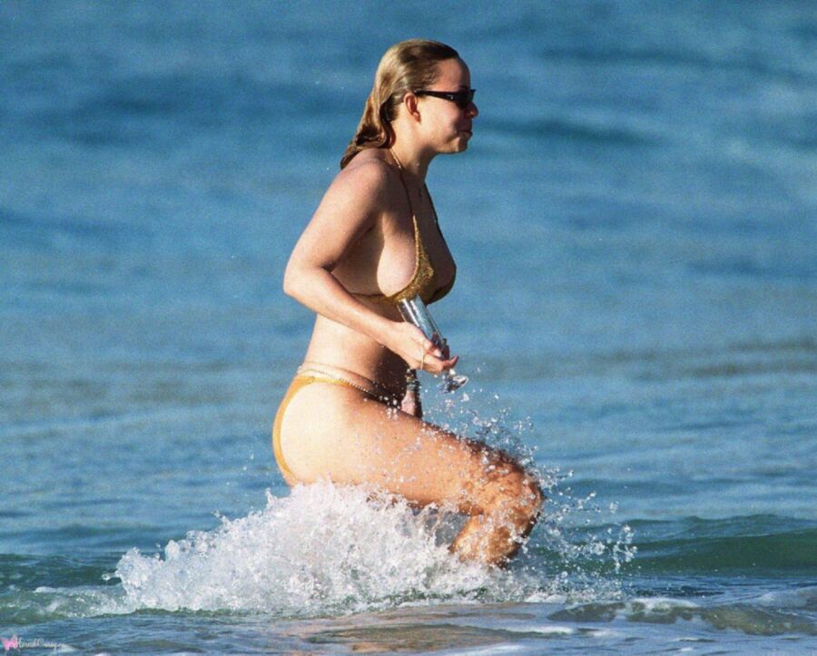 Free porn pics of Mariah Carey 11 of 66 pics