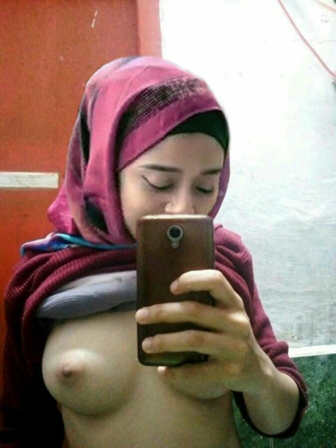 Free porn pics of Impregnating Hijabi Chiki Fawzi 8 of 34 pics