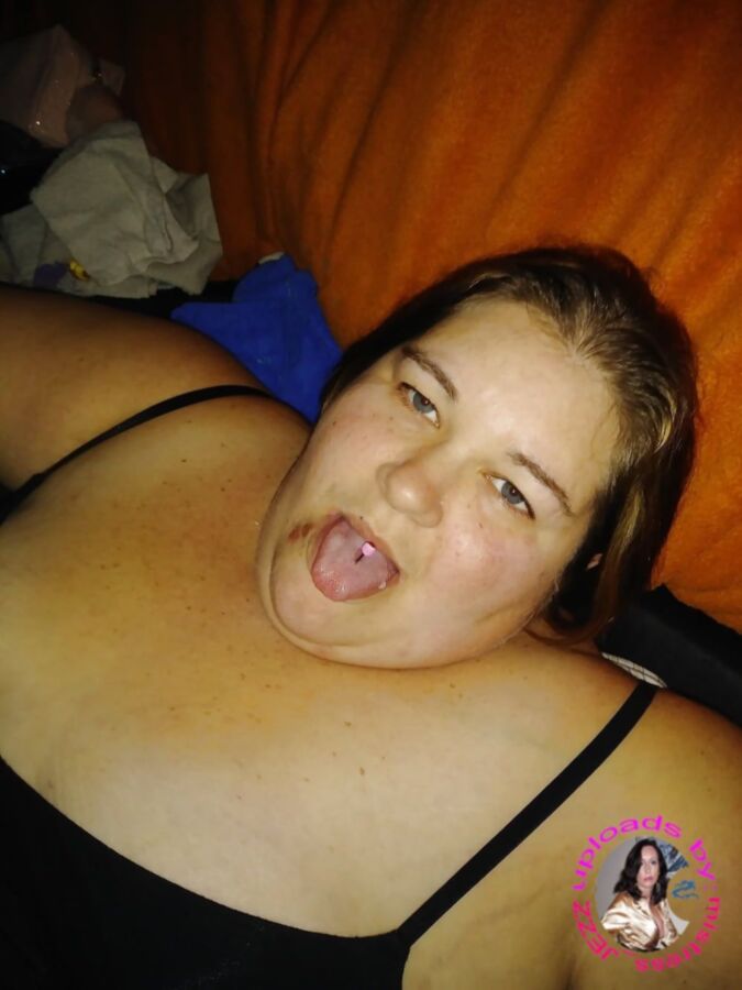 Free porn pics of the FATTIE 13 of 33 pics