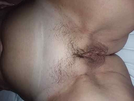 Free porn pics of unaware wifes hairy CUNT! 4 of 16 pics
