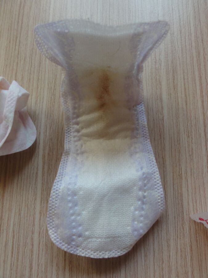 Free porn pics of Von meine Frau: Slipeinlagen,liner,pantyliner, pad... 4 of 34 pics