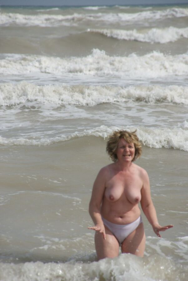 Free porn pics of Caroline - GILF on beach 2 of 19 pics