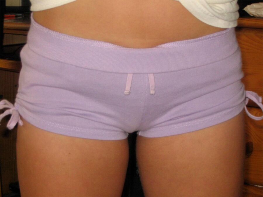 Free porn pics of Fap Fav: Shorts crotch watch 12 of 40 pics