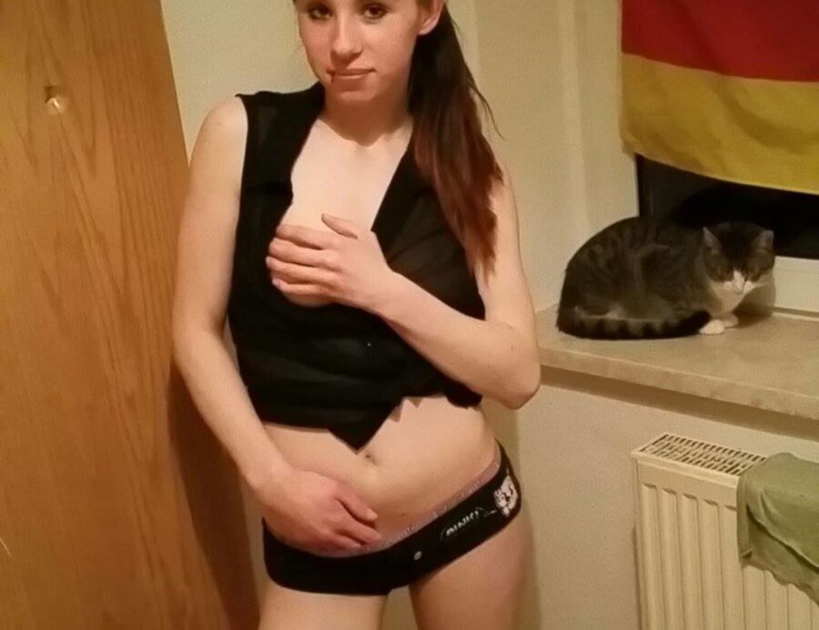 Free porn pics of stupid Nicole from Germany 4 of 24 pics