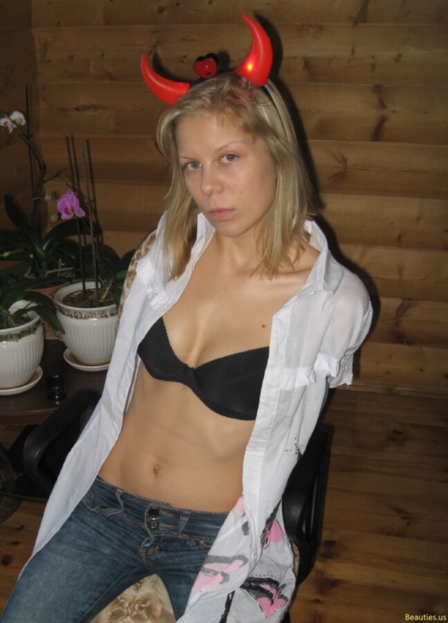 Free porn pics of Another Blond Girlfriend 13 of 58 pics