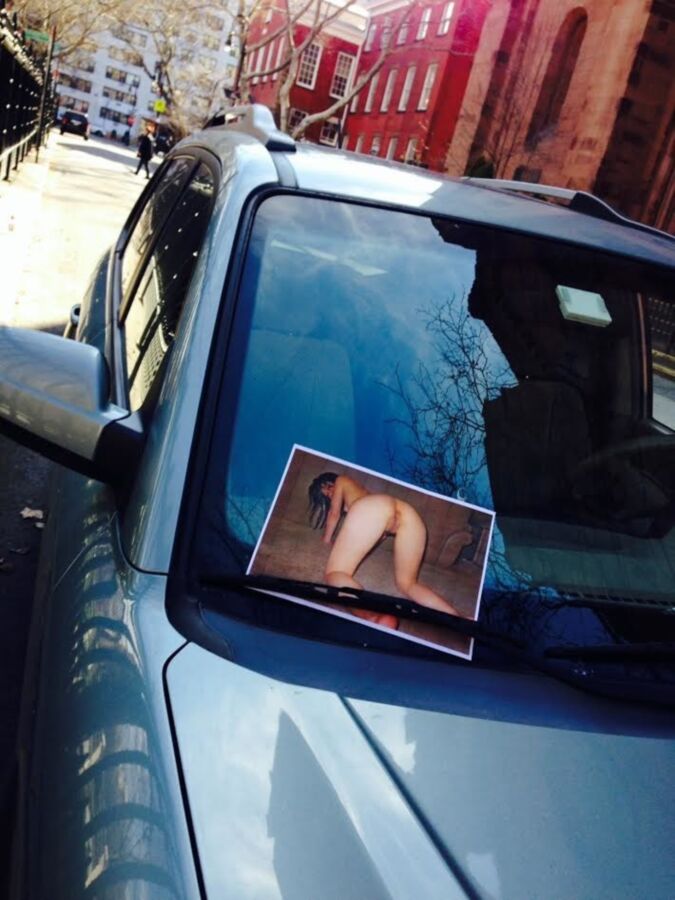 Free porn pics of Asiankitten flyers around Toronto;) 3 of 3 pics