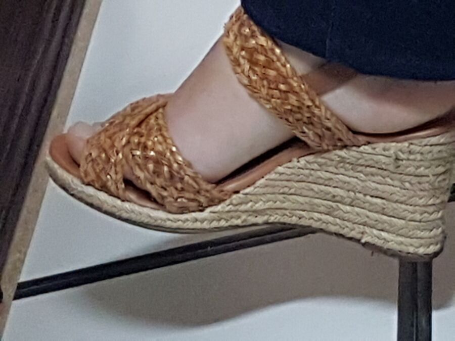 Free porn pics of Mature feet hidden cell cam  23 of 33 pics