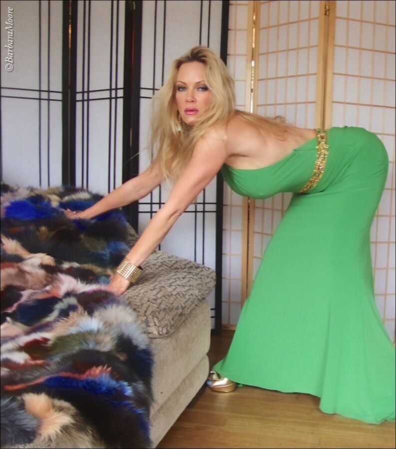 Free porn pics of Barbara strip to heels 22 of 102 pics