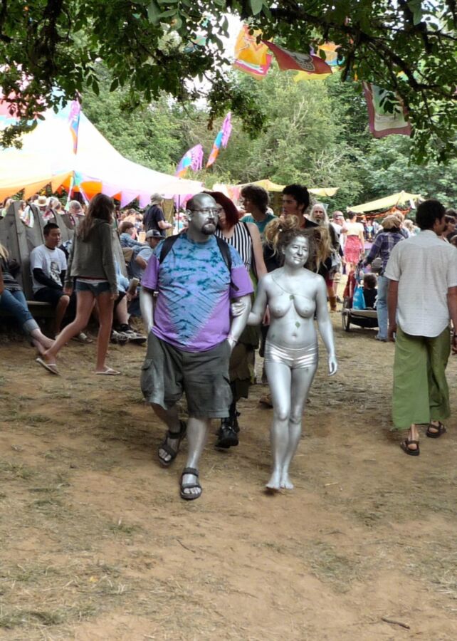 Free porn pics of Naked girls at the Oregon Country Fair 22 of 109 pics