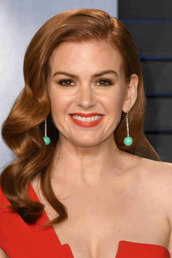 Free porn pics of Isla Fisher - tits out at the Oscars 7 of 51 pics